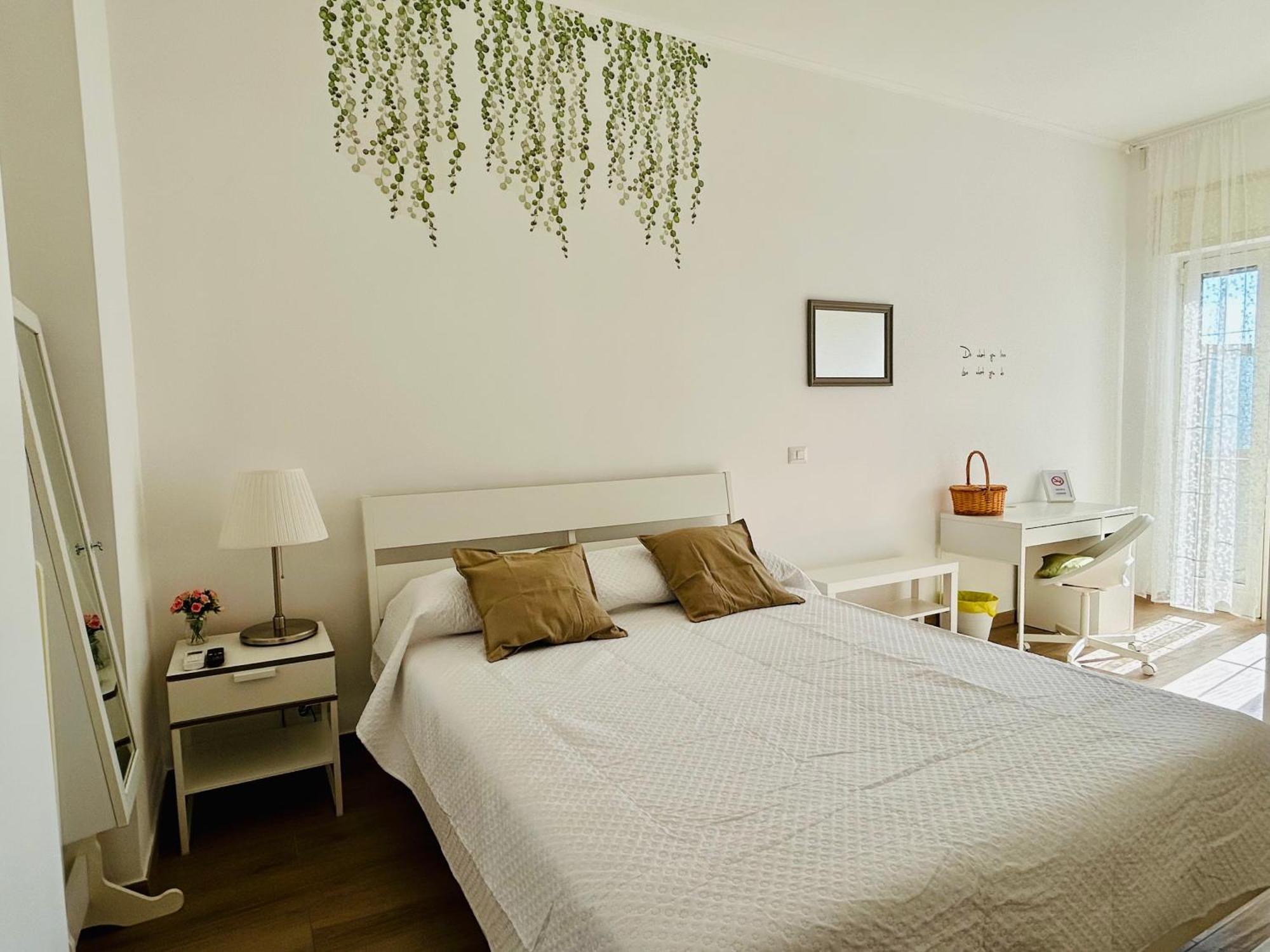 Hotel Vivina_081 Neapol Zewnętrze zdjęcie